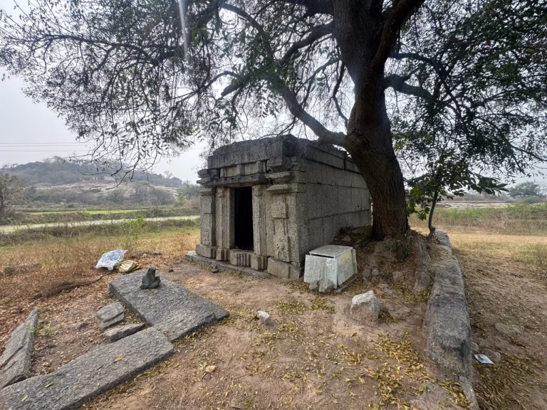Kakatiya temple in neglect